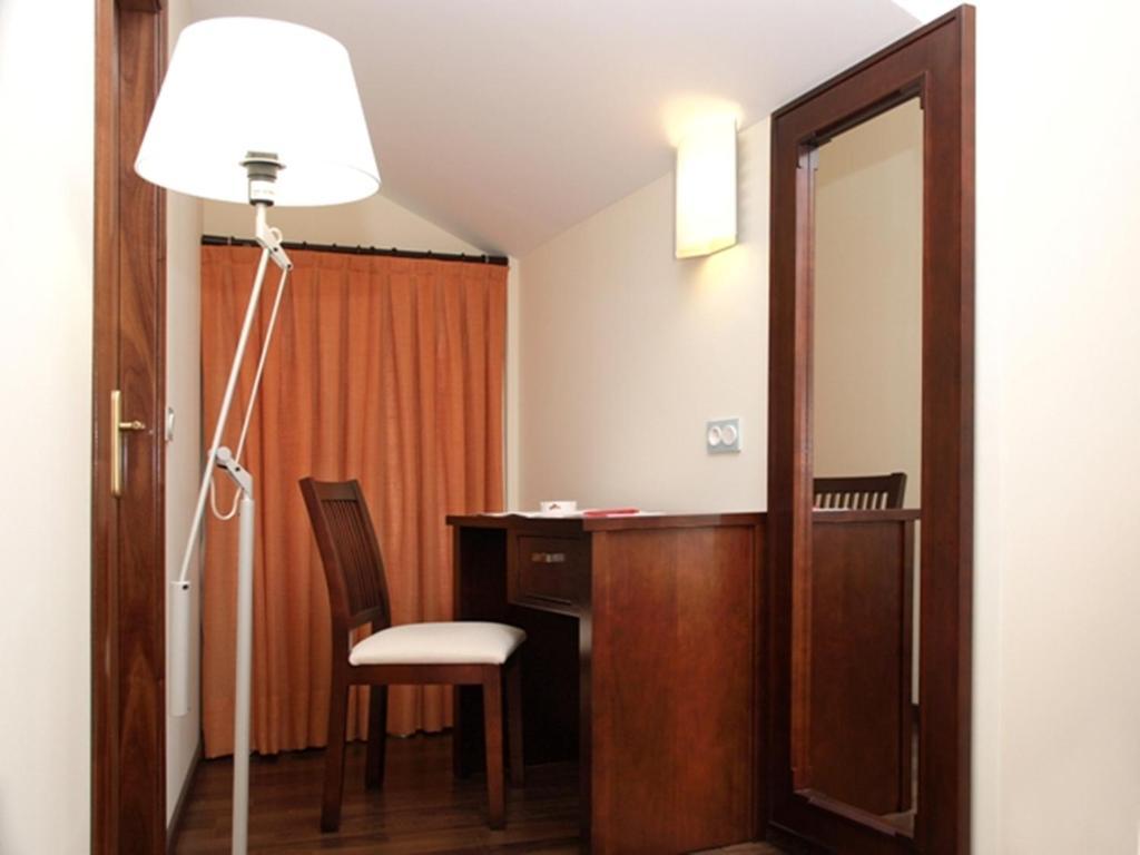 Hotel Rincon Del Conde Леон Номер фото